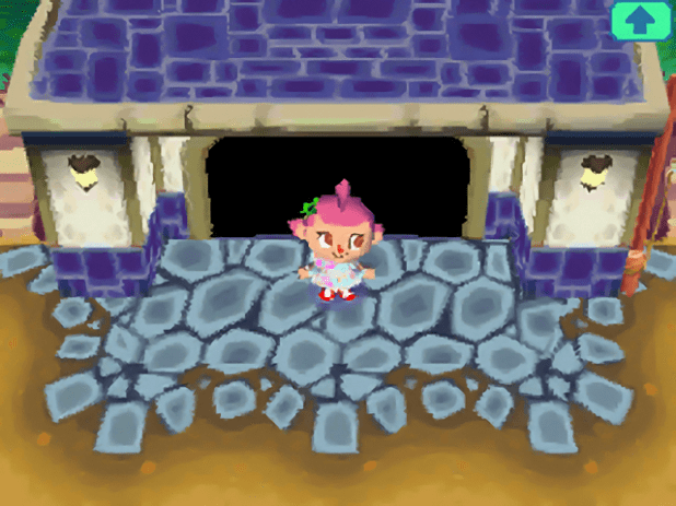 Blue gate in Suncombe